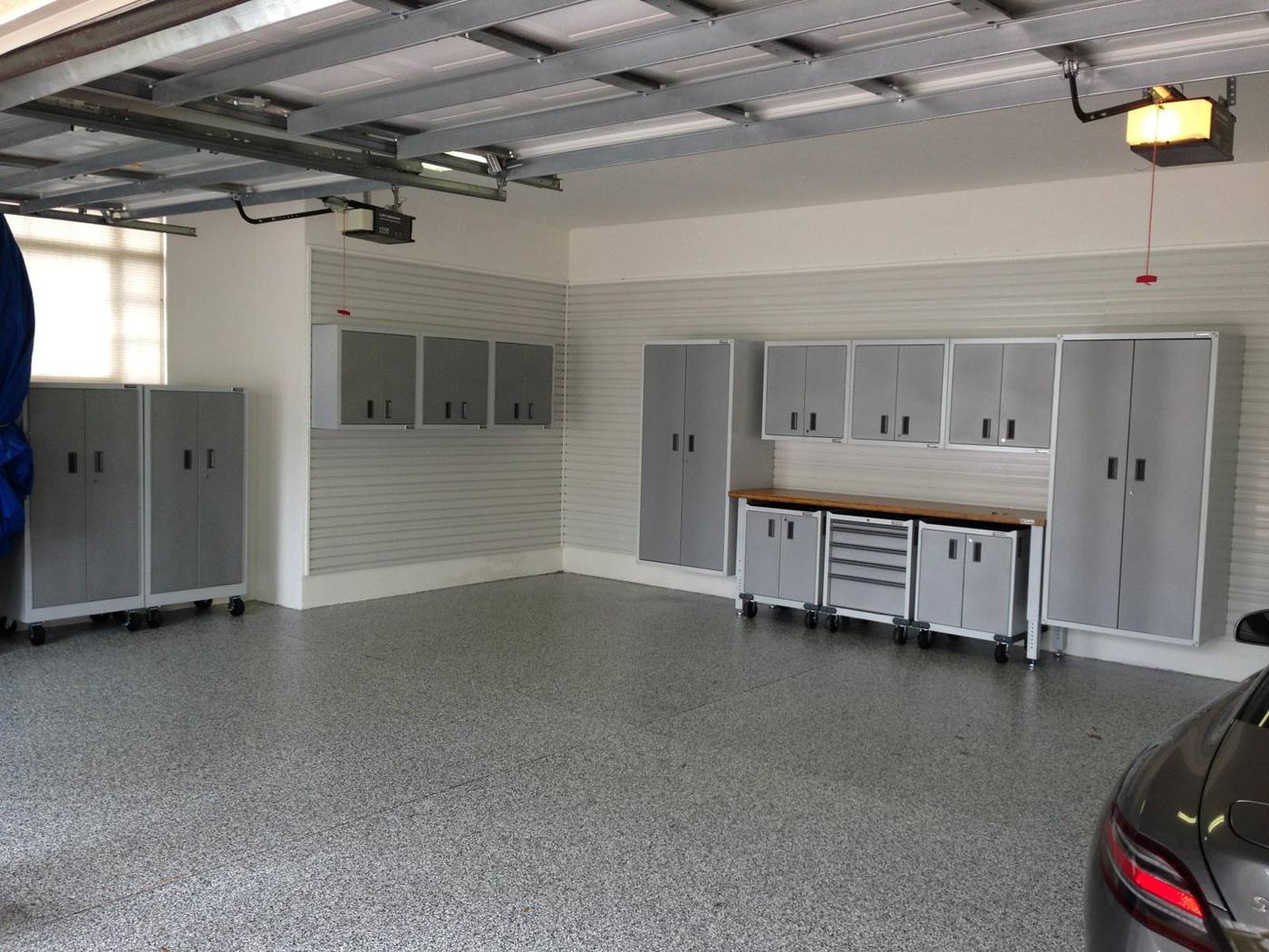 Garage epoxy flooring installed by Concrete Doctor in Dubai